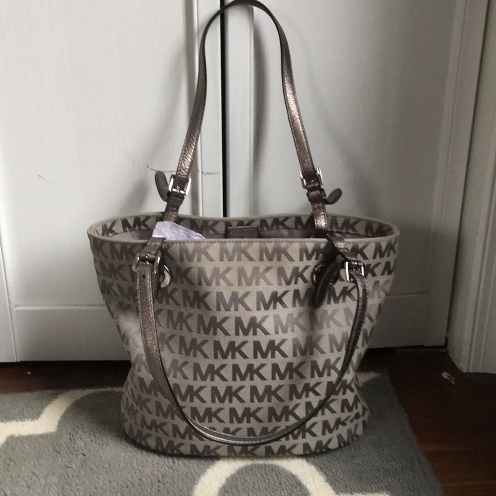Michael Kors tote